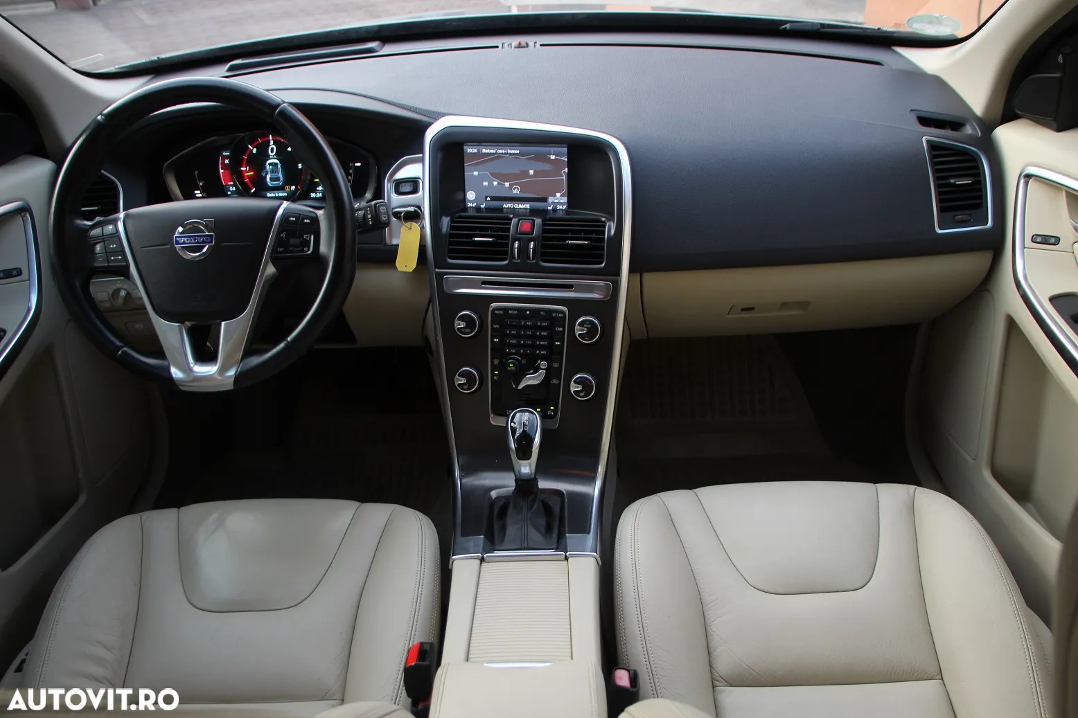Volvo XC 60 D4 Geartronic Summum - 8