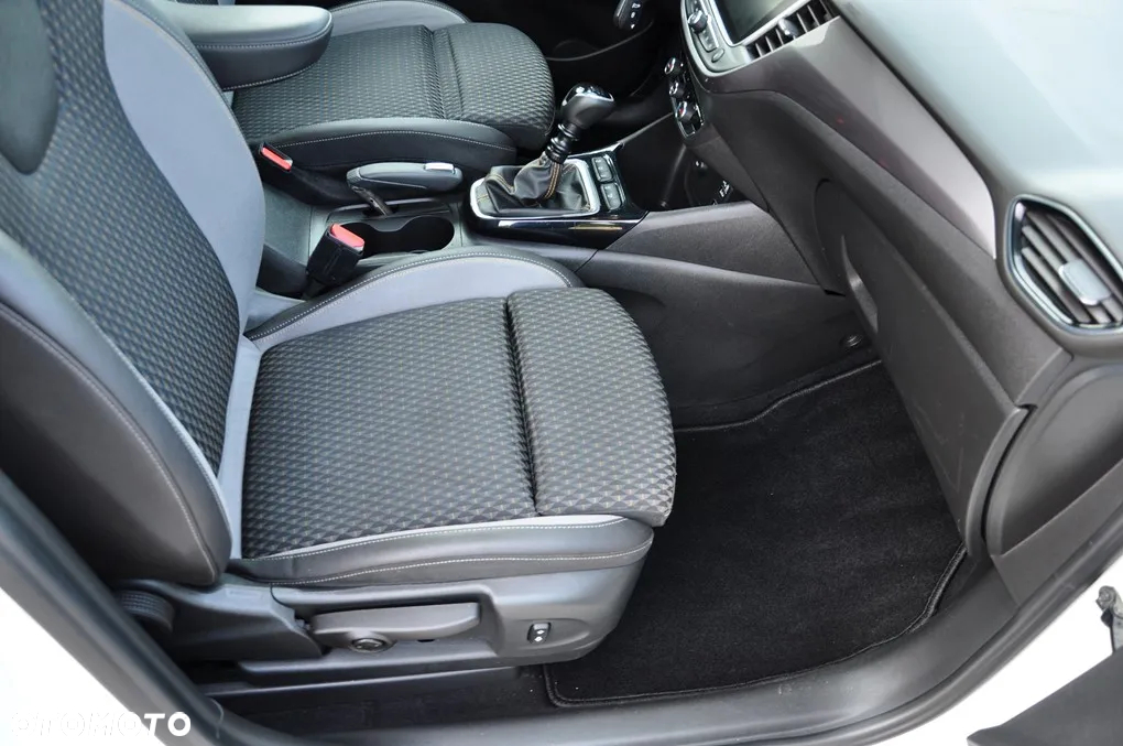 Opel Crossland X 1.2 Start/Stop Innovation - 28