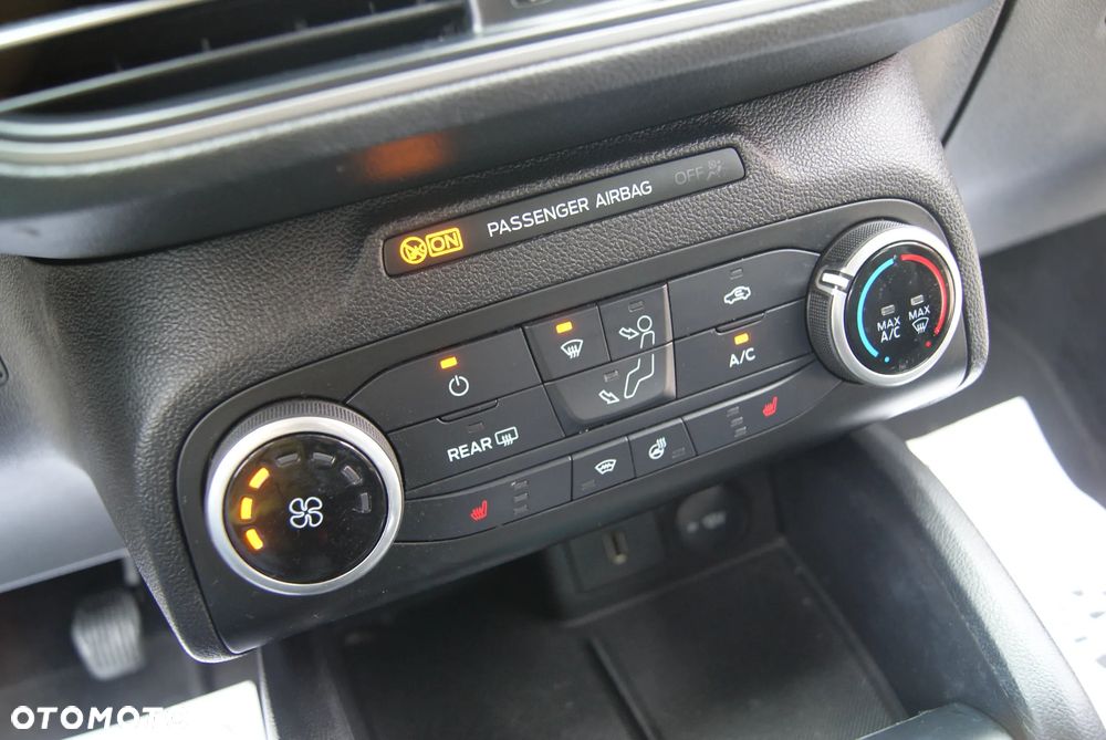 Ford Focus 1.0 EcoBoost Trend Edition Business - 20