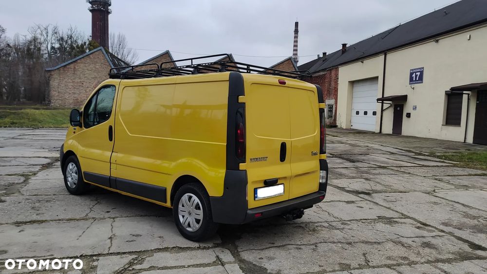 Renault Trafic - 22