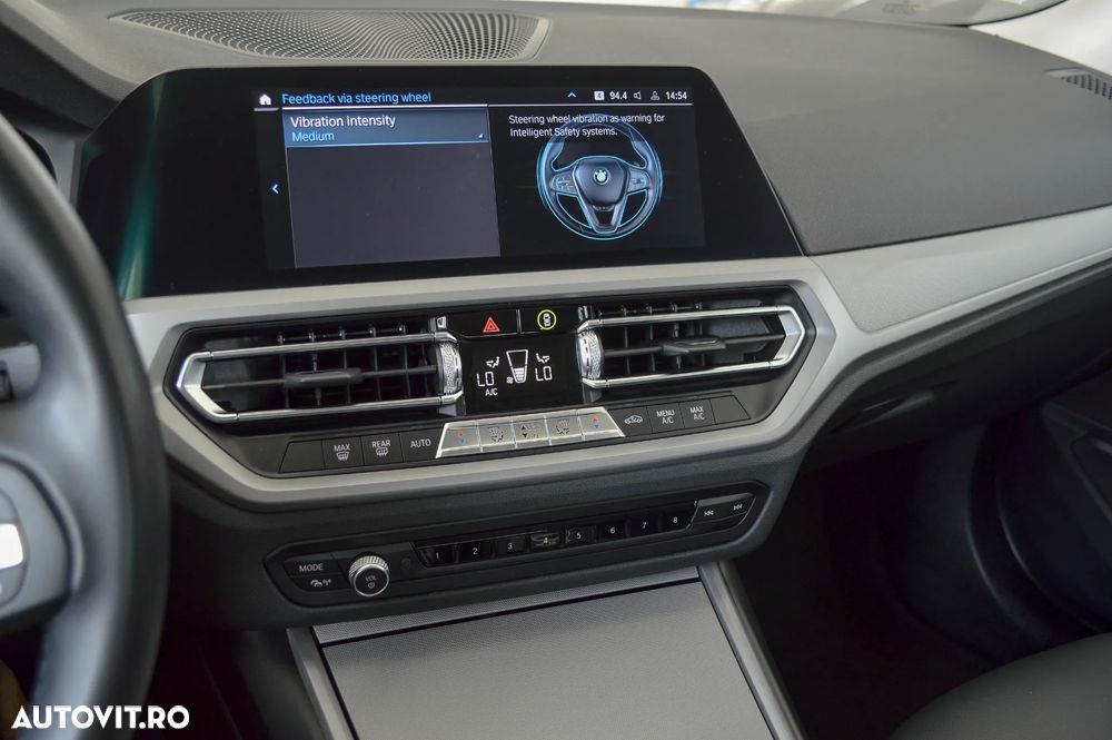 BMW Seria 3 320i Aut. Edition Luxury Line Purity - 28