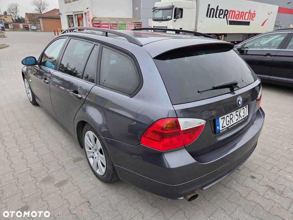 BMW Seria 3 - 26