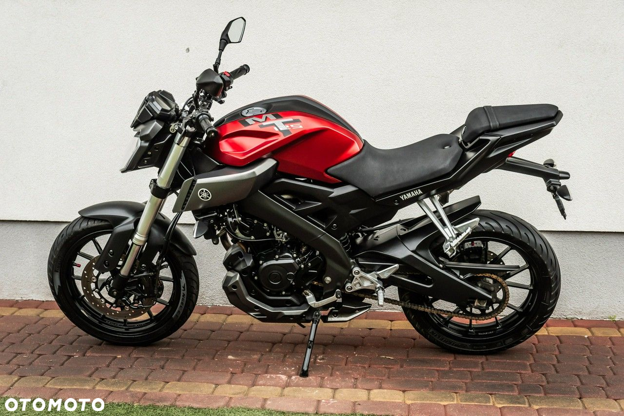 Yamaha MT - 5