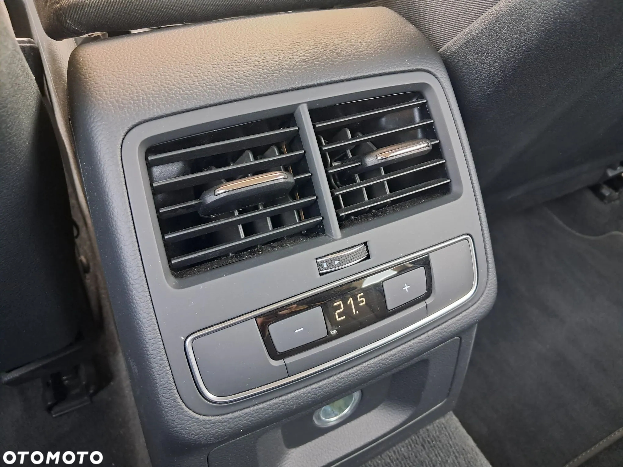 Audi A4 Avant 35 TFSI S line - 23