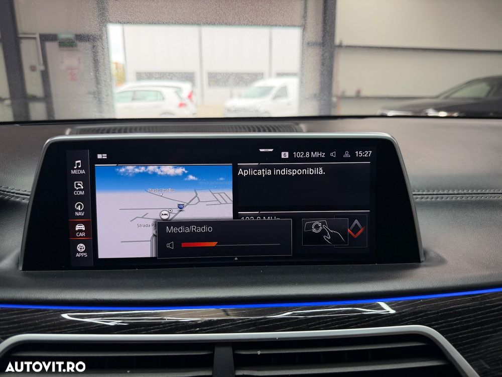 BMW Seria 7 740Li xDrive - 27