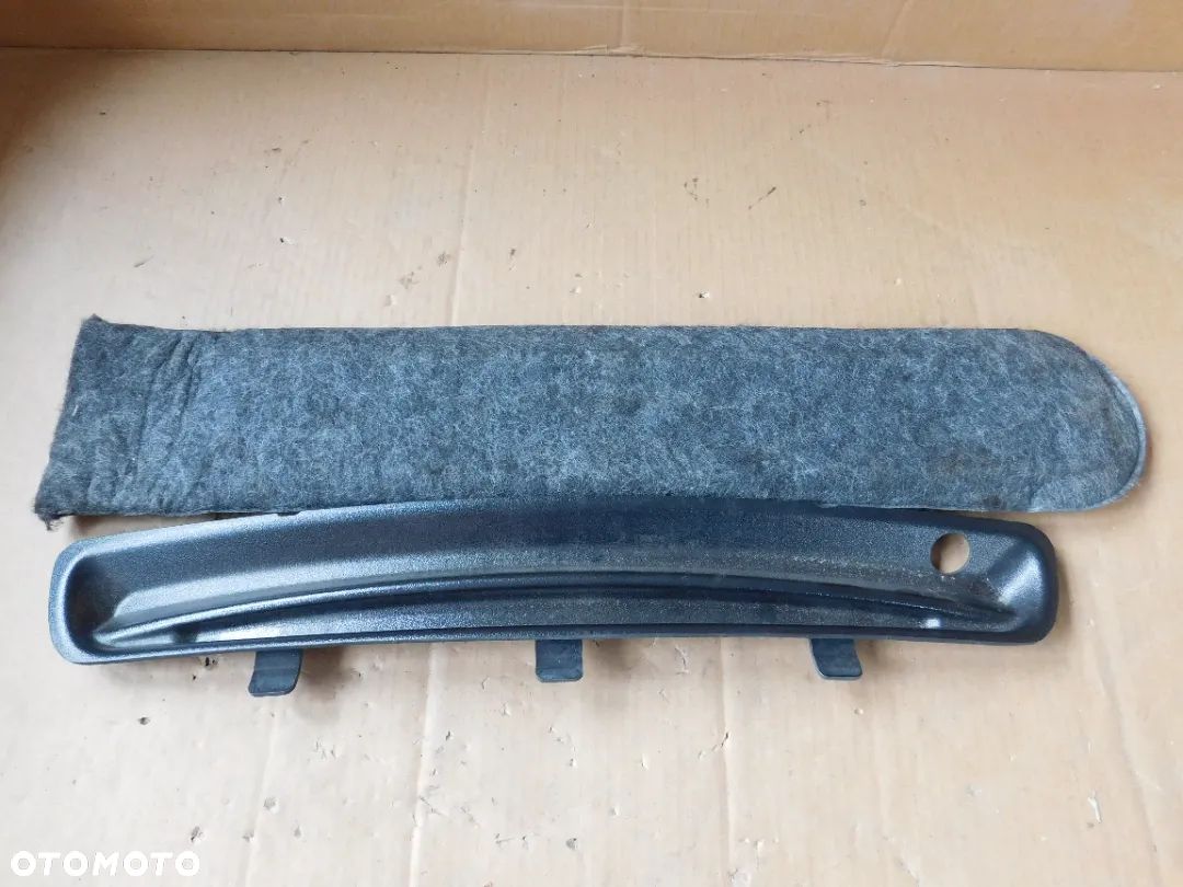 Zimowa Atrapa kratka osłona Chłodnicy VOLVO S40 / V40 97-04 - 1