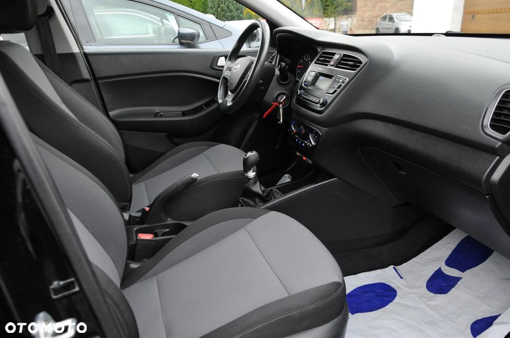 Hyundai i20 1.2 - 23