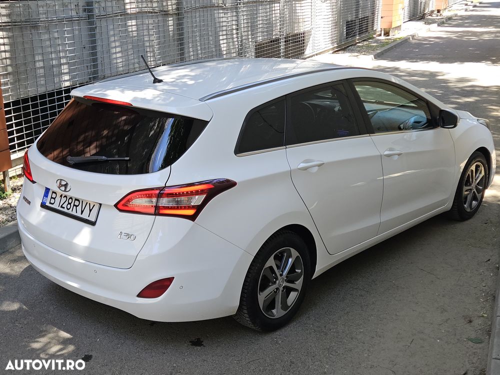 Hyundai i30 1.6 CRDI Premium - 11
