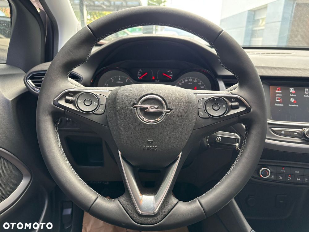 Opel Crossland X 1.2 T Enjoy S&S - 10