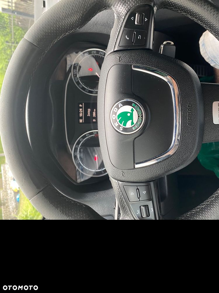 Skoda Octavia 2.0 TDI DPF RS DSG - 31