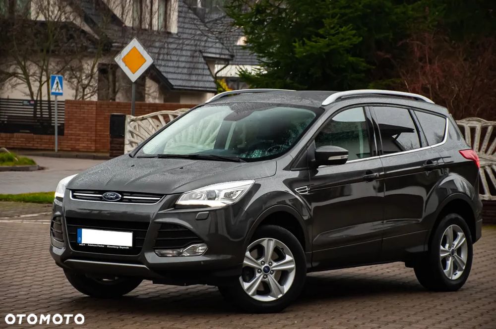 Ford Kuga 1.5 EcoBoost 4x4 Titanium - 9