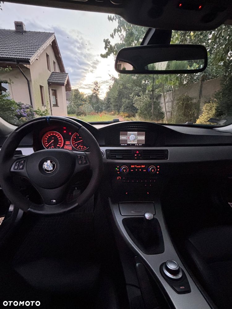 BMW Seria 3 325i - 21