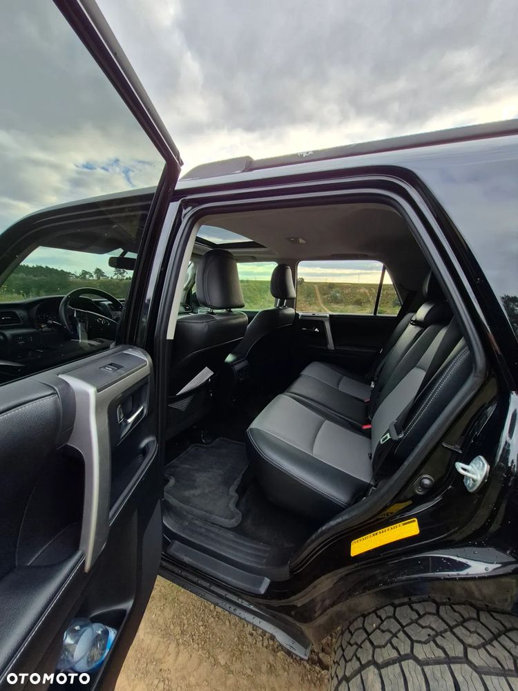 Toyota 4-Runner - 11