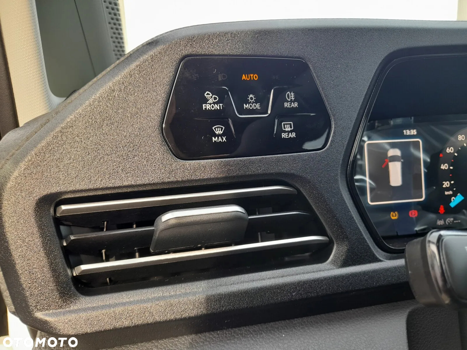 Volkswagen Caddy 2.0 TDI Life 4Motion - 11
