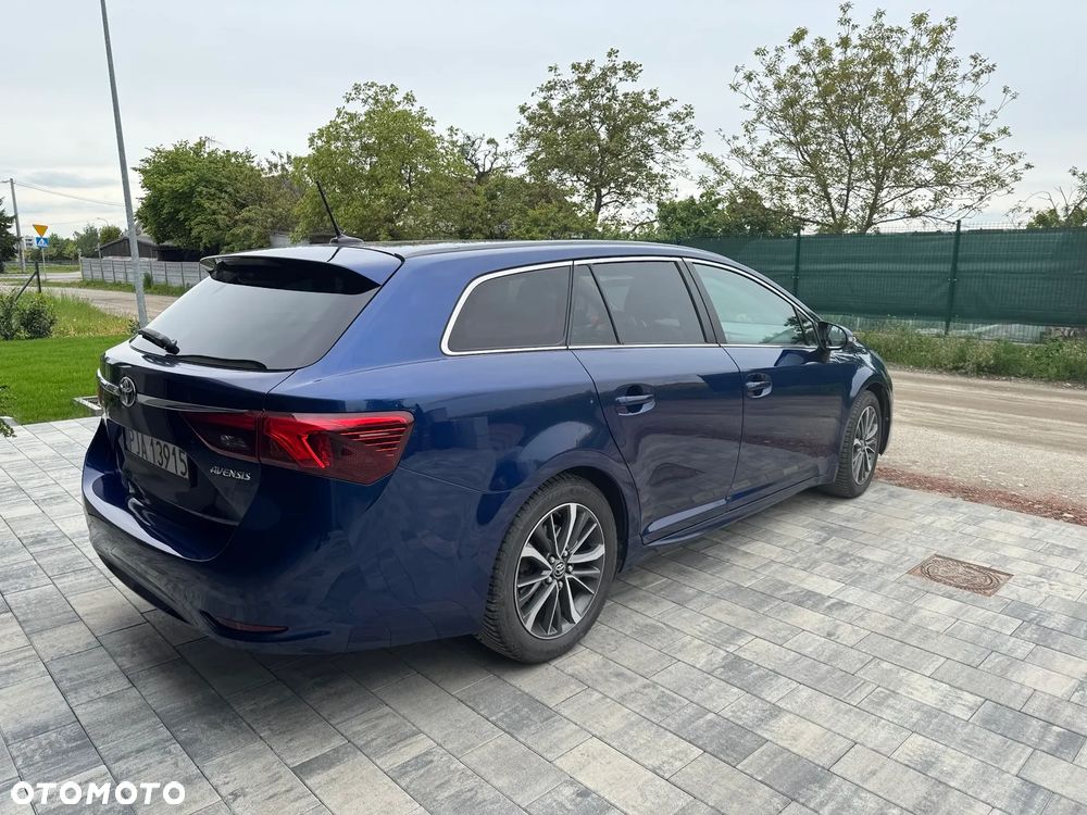 Toyota Avensis Touring Sports 1.8 Business Edition - 2