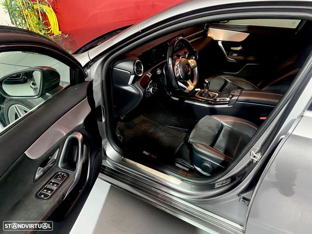 Mercedes-Benz A 180 d AMG Line - 50