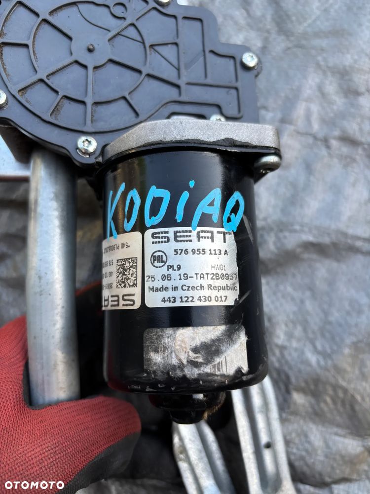 Skoda Karoq mechanizm wycieraczek 576955113A - 3