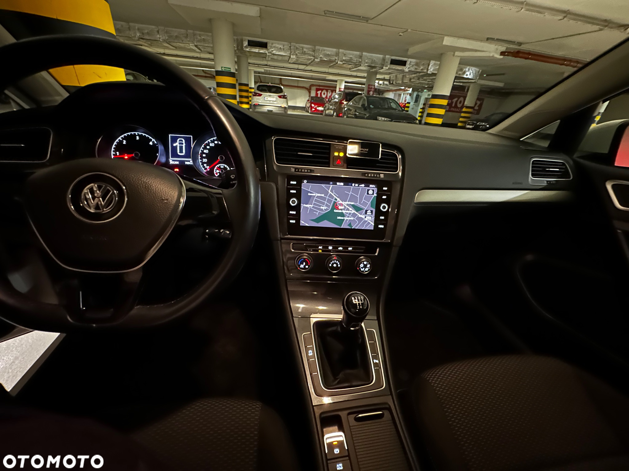 Volkswagen Golf - 11