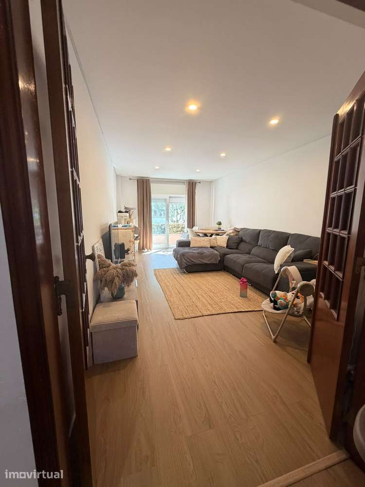Apartamento T2 com varanda em Sintra - Grande imagem: 2/13