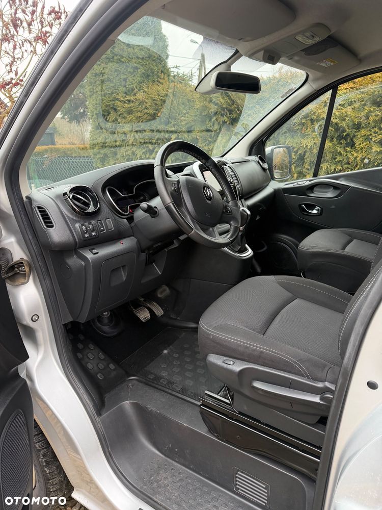 Renault Trafic - 22