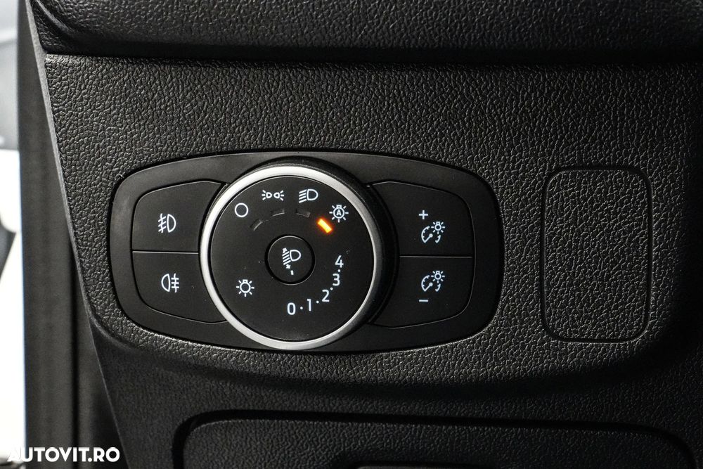 Ford Focus 1.5 EcoBlue Titanium Business - 24