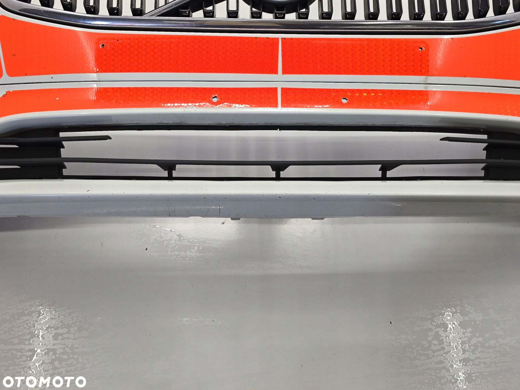 VOLVO S90 V90 17R ZDERZAK PRZEDNI PRZÓD 614-46 - 11