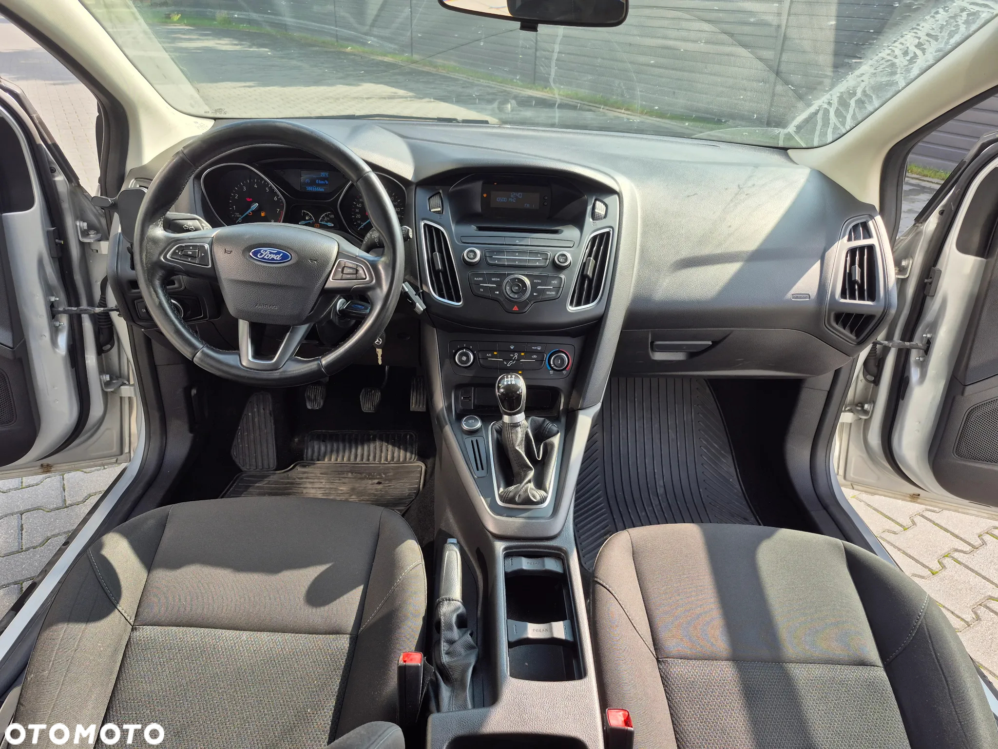 Ford Focus 1.6 Trend - 14
