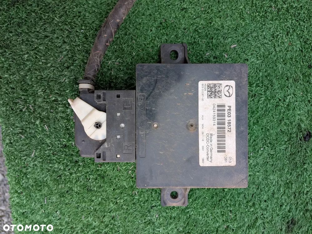 Mazda 2 3 BM 6 GJ CX-3 CX-5 2.2D 2.0 2.5 benzyna modul konwerter sterownik napiecia PE03-18572 PE03 18572 - 1