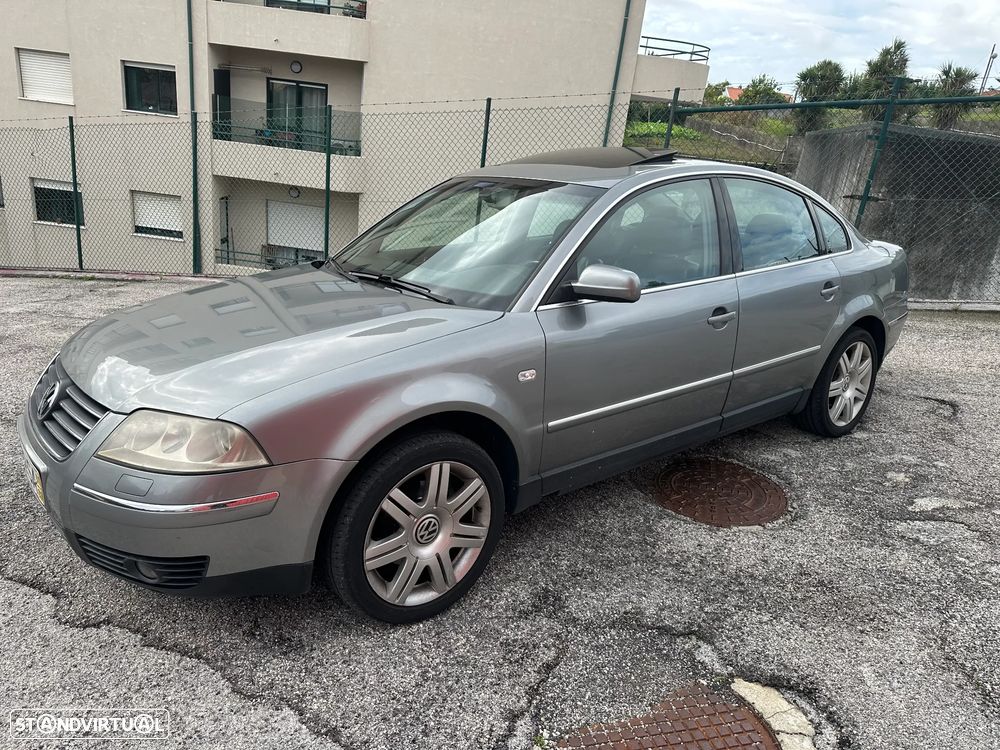 VW Passat 1.9 TDi Highline - 1