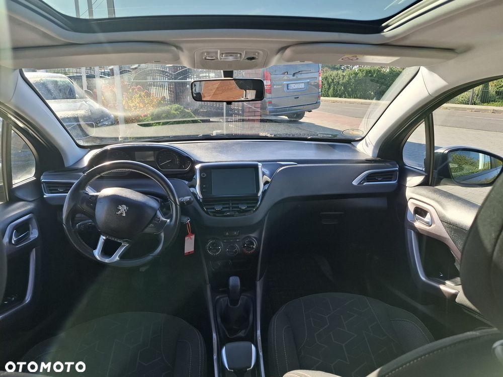 Peugeot 2008 82 VTI Allure - 15