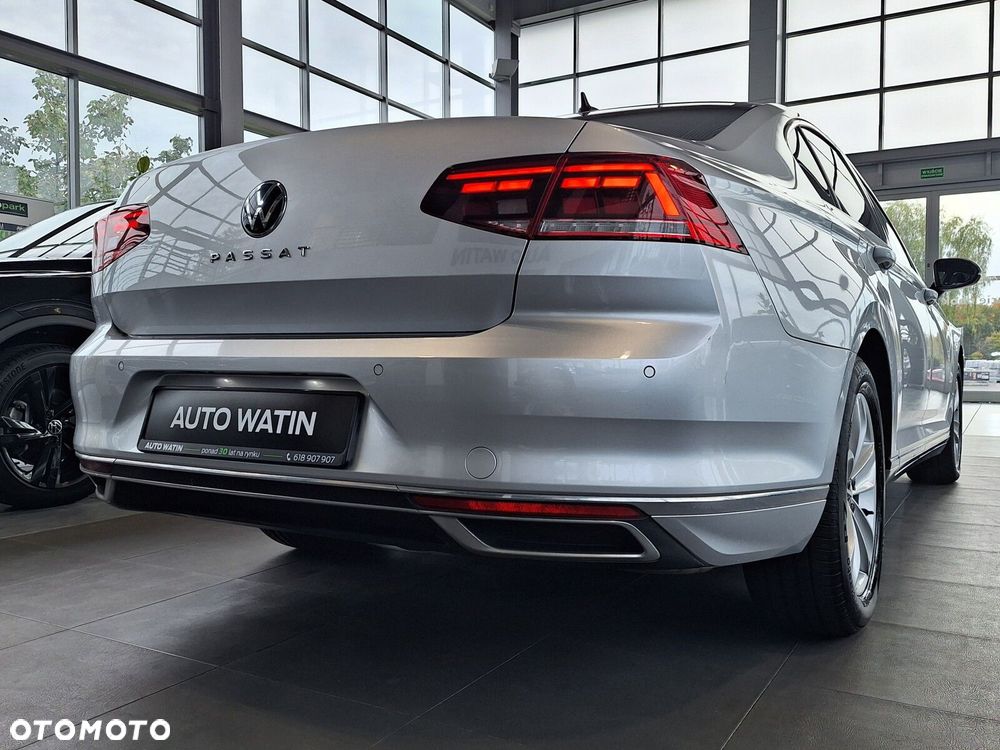 Volkswagen Passat 2.0 TSI Elegance DSG - 12