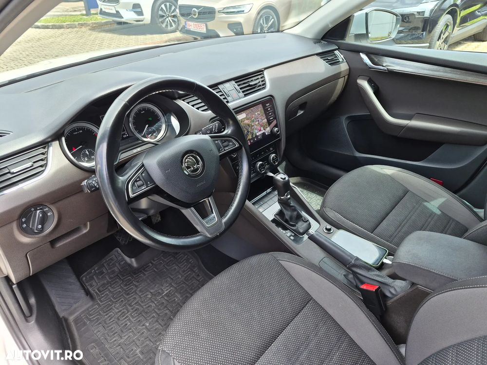Skoda Octavia 1.8 TSI 4x4 DSG Scout - 17