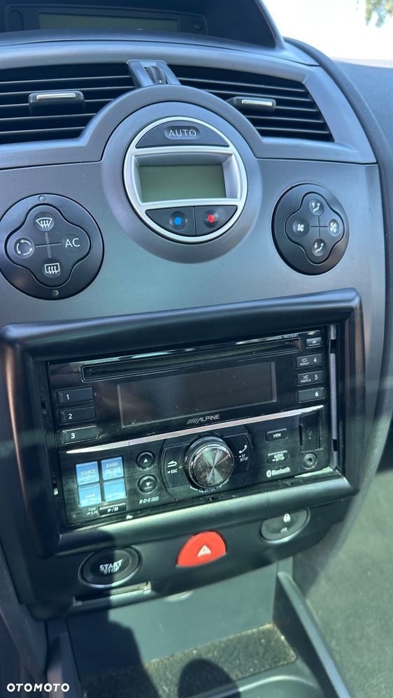 Renault Megane - 11
