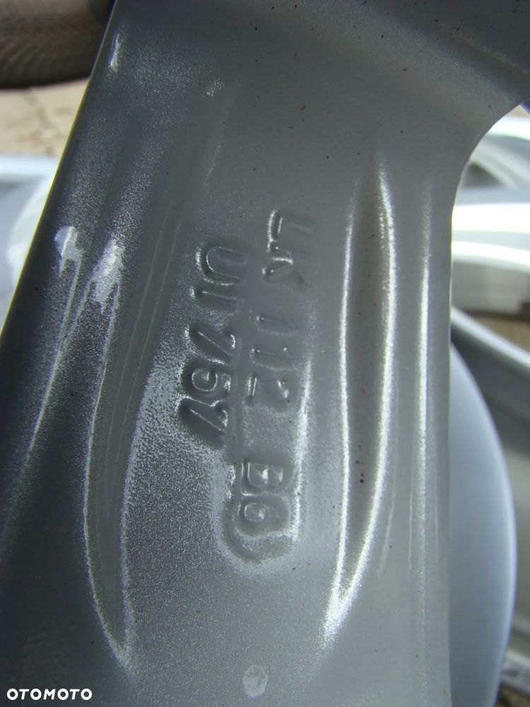 a229 5x112 VW Arteon Tiguan T-Roc Caddy Jetta Touran Golf VII VIII Passat B7 B8 7,5x17 - 9