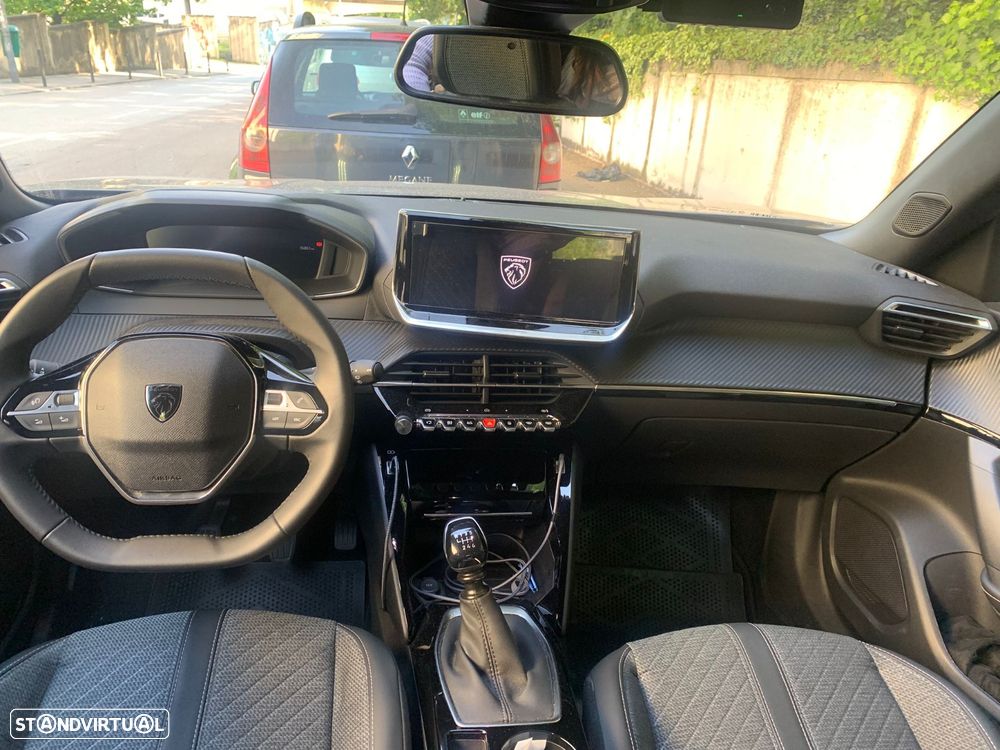 Peugeot 2008 1.2 PureTech Allure Pack - 5