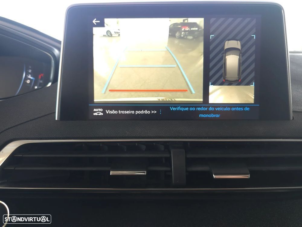 Peugeot 3008 1.5 BlueHDi Allure EAT8 — fotografia 12