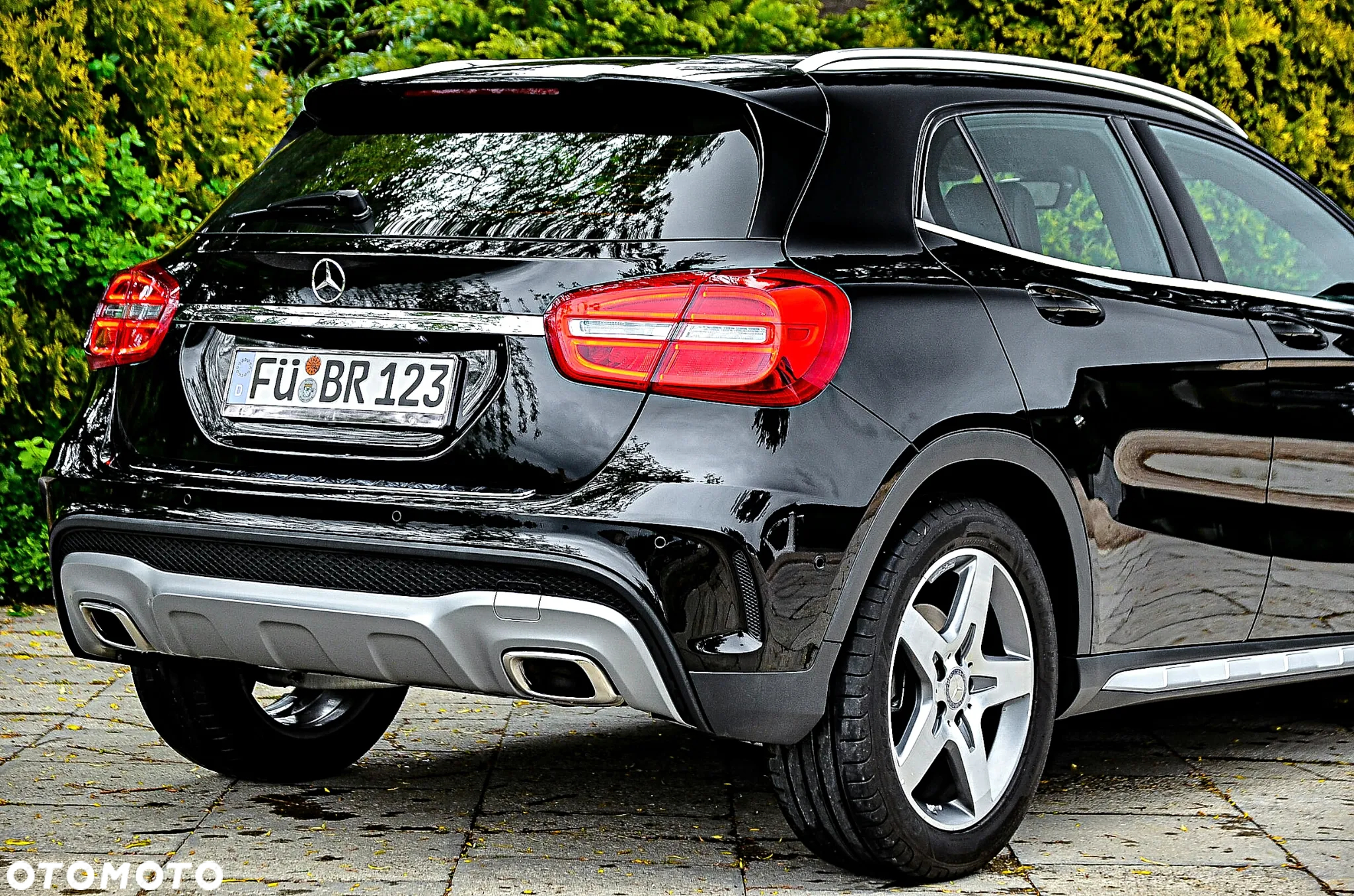 Mercedes-Benz GLA 180 7G-DCT AMG Line - 20