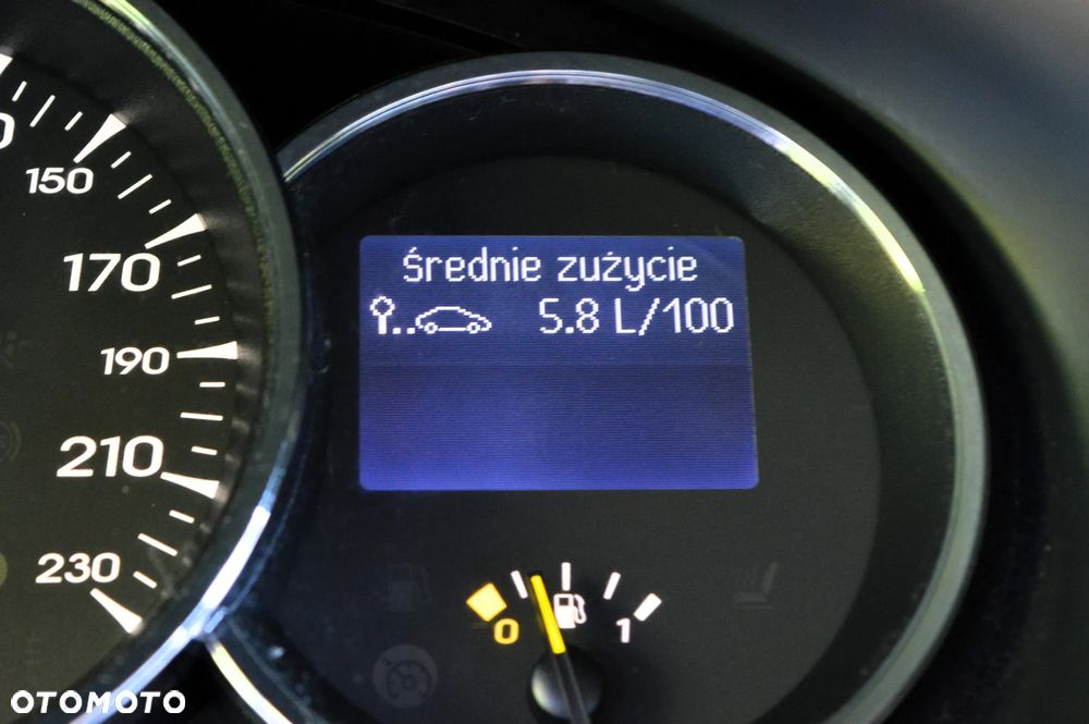 Renault Fluence 1.5 dCi Privilege - 21