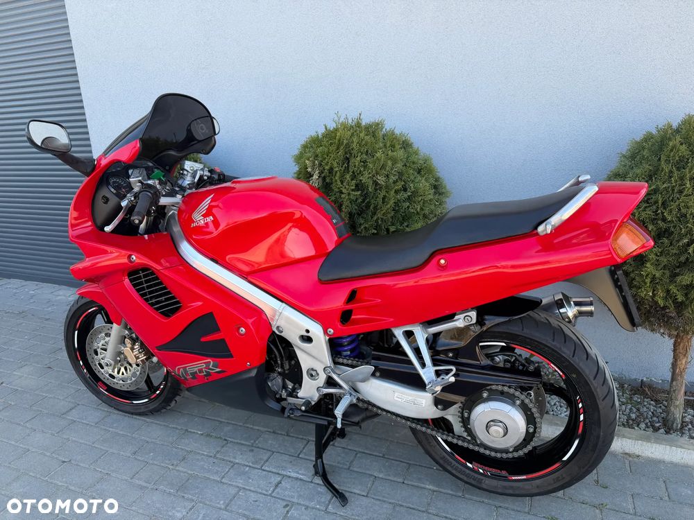 Honda VFR - 7