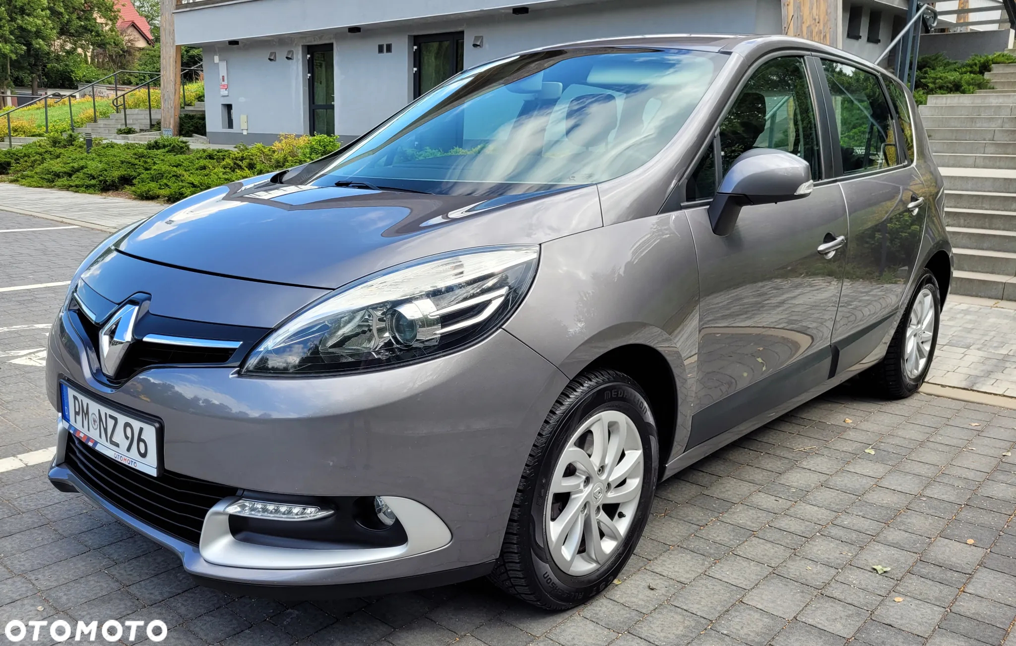 Renault Scenic ENERGY TCe 115 S&S Paris - 2