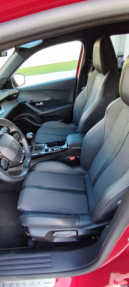 Peugeot 2008 1.2 PureTech GT Line - 11