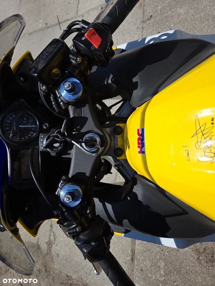 Honda CBR - 12