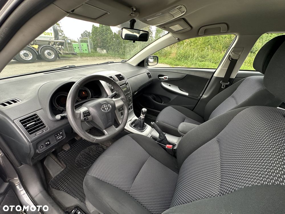 Toyota Corolla 1.6 Premium - 8