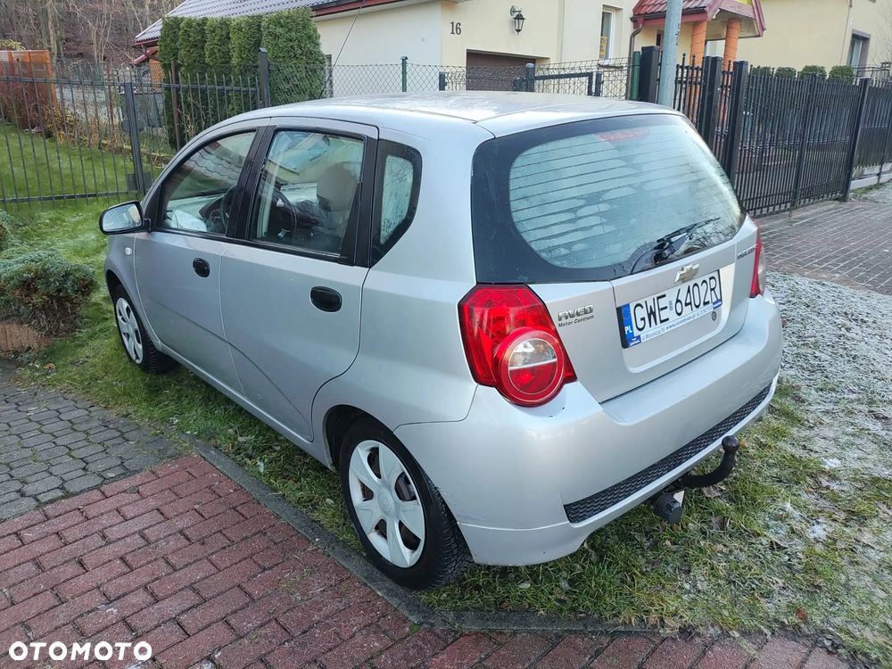 Chevrolet Aveo 1.2 16V Base / Classic - 5