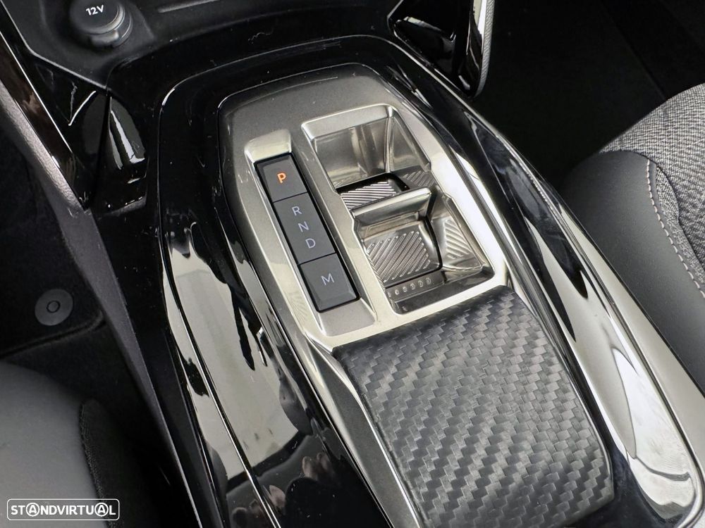 Peugeot 208 1.2 Hybrid Allure e-DCS6 - 15