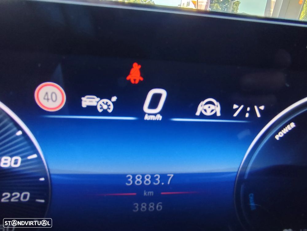 Mercedes-Benz GLA 250 e AMG Line - 14