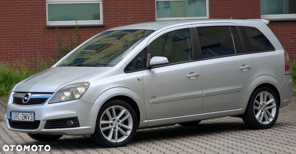 Opel Zafira 1.9 CDTI Sport - 27