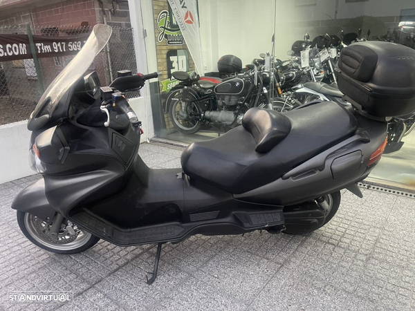 Suzuki Burgman  executive