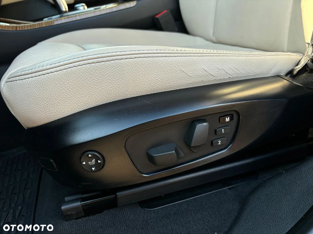 BMW X3 28i xDrive - 5