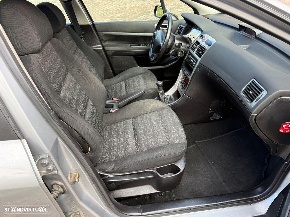Peugeot 307 Break 1.4 HDi XR - 11